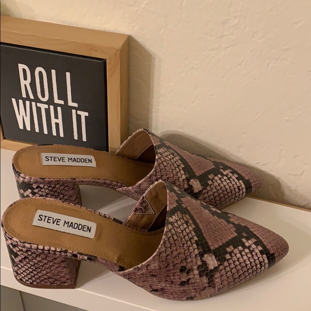 NWT- Steve Madden leopard mules size 7.5